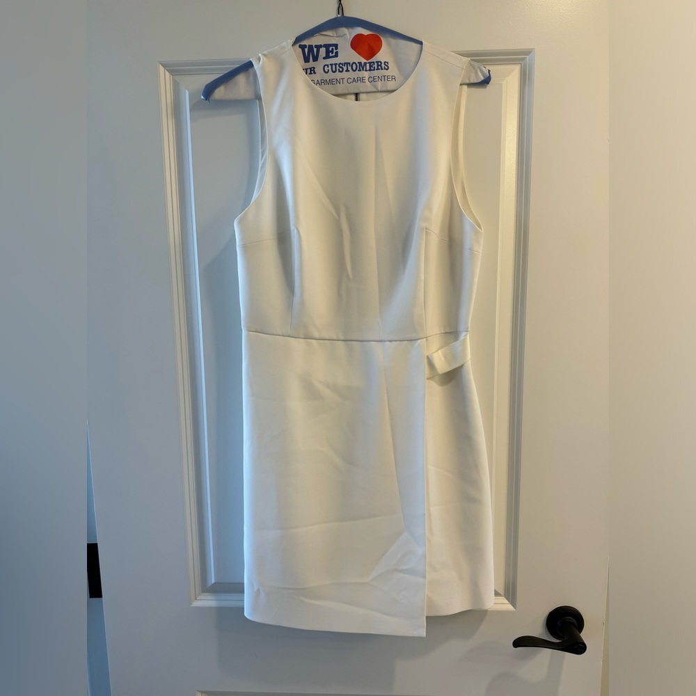 NWT/ NEVER WORN Alice & Olivia White dress